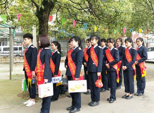 学雷锋 共筑美丽幸福家园—B体育网站登录团委组织学习雷锋精神系列活动（二）