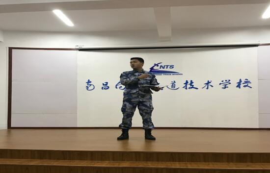 B体育网站登录乐化校区机车车辆系举行学生干部主题培训会