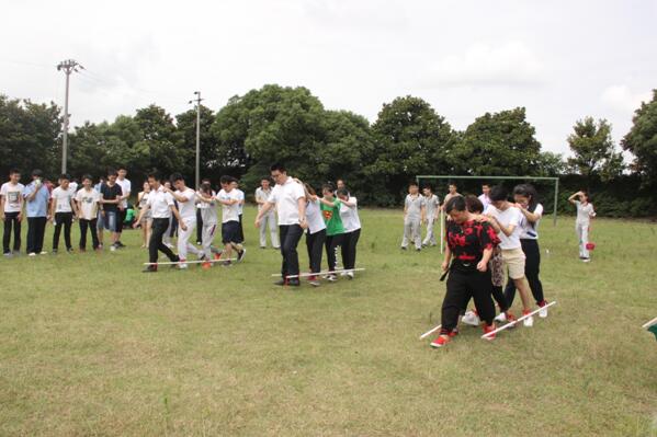 南昌铁路技术学校举办第二届夏季趣味运动会